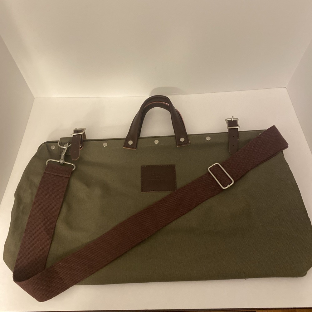 LINE OF TRADE Canvas and Leather Weekender Bag Olive Green 21"x 12"x 6".